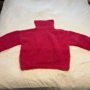Vintage boxy 90s hand knit Pink Luxurious Mohair Turtleneck sweater